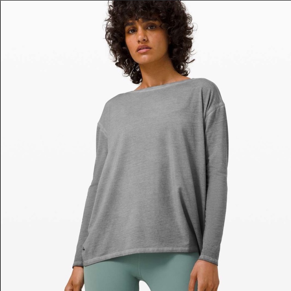 NWT Lululemon Back in Action LS